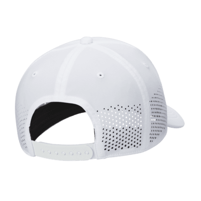 Gorra Swoosh estructurada Nike DriFIT ADV Club