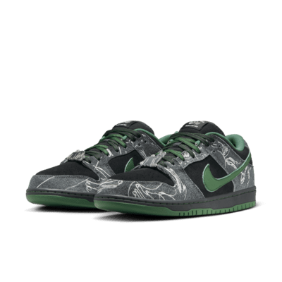 รองเท้าสเก็ตบอร์ด Nike SB Dunk Low