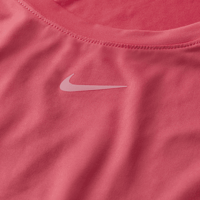 เสื้อแขนสั้นผู้หญิง Dri-FIT Nike One Classic (พลัสไซส์)