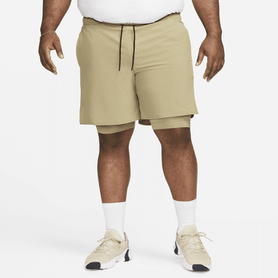 Shorts versátiles Dri-FIT de 18 cm 2 en 1 para hombre Nike Unlimited