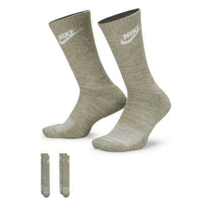 Arte Leonardoda Turismo Nike Everyday Plus Cushioned Crew Socks. Nike GB