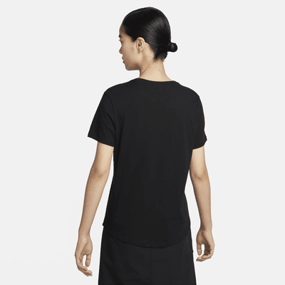 เสื้อยืดผู้หญิง Nike Sportswear Club Essentials