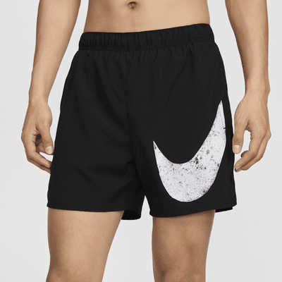 กางเกงวิ่งขาสั้น 5 นิ้ว Dri-FIT ผู้ชาย Nike Challenger Swoosh