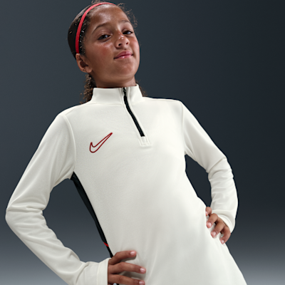 Nike Academy Older Kids' Dri-FIT Long-Sleeve 1/4-Zip Football Drill Top