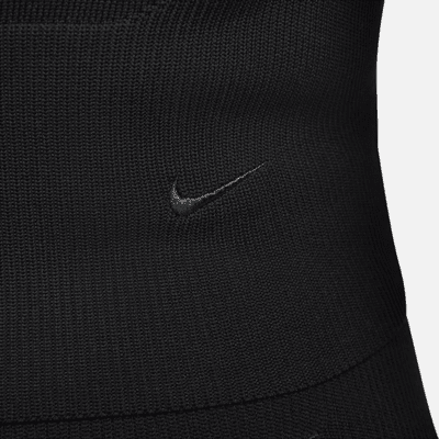 Nike Sportswear Chill Knit kort, langermet genser med smal passform og glidelås i halv lengde til dame