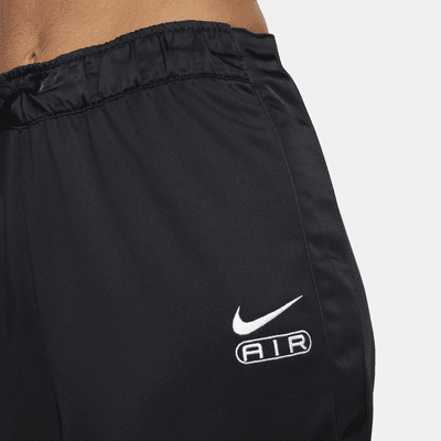 Nike Air Damenhose mit mittelhohem Bund und seitlichen Druckknöpfen