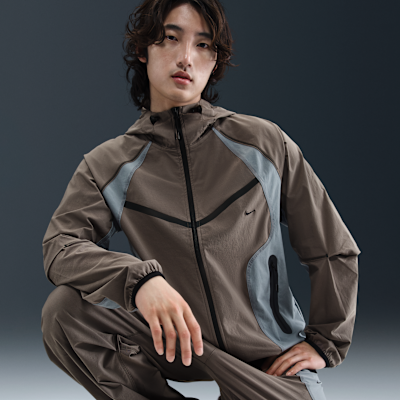 Nike Tech Men's Dri-FIT Woven Color-Block Windrunner Oversized Jacket