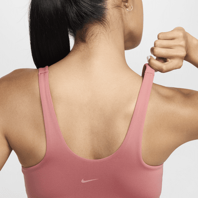 Camiseta de tirantes con bra deportivo de sujeción media con almohadillas para mujer Nike Alate