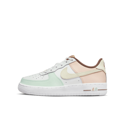 Nike Kids Air Force 1 LV8 BG (Big Kid)