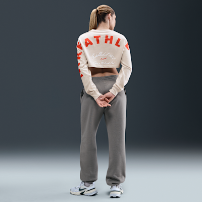 Nike Sportswear Women's Oversized Long-Sleeve Cropped T-Shirt