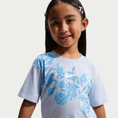 Playera de corte cuadrado para niños talla pequeña Nike Lace It Up
