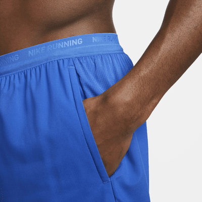 Short de running avec sous-short intégré Dri-FIT Nike Stride 13 cm pour homme