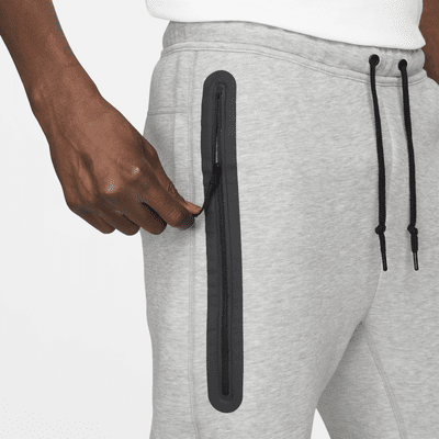 Joggingbyxor Nike Sportswear Tech Fleece för män