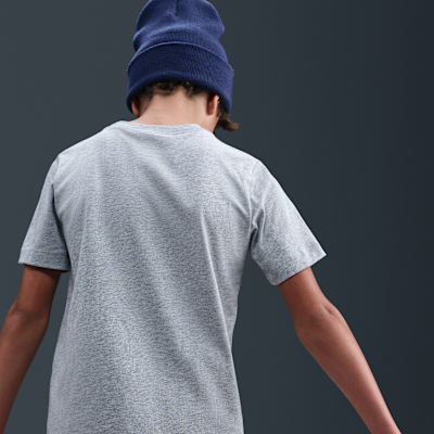 Playera para niños talla grande Nike Sportswear