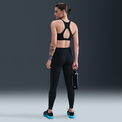 Bra deportivo Nike Universa con almohadilla de media sujeción para mujer