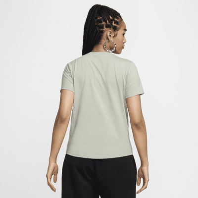 Nike Sportswear Club Essentials T-shirt voor dames