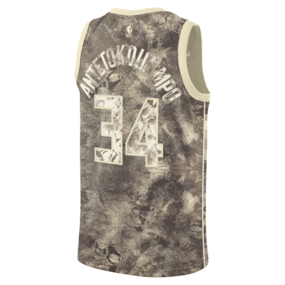 Shop Milwaukee Bucks Icon Edition 2022/23 Nike Dri-FIT NBA Swingman Jersey
