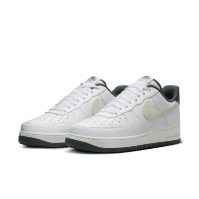 Nike Air Force 1 '07 LV8 Erkek Ayakkabısı