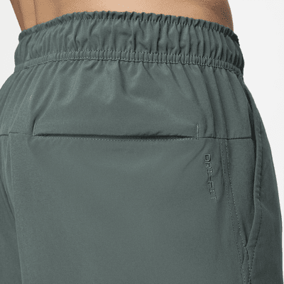 Nike Unlimited Pantalón corto Dri-FIT versátil de 18 cm sin forro - Hombre