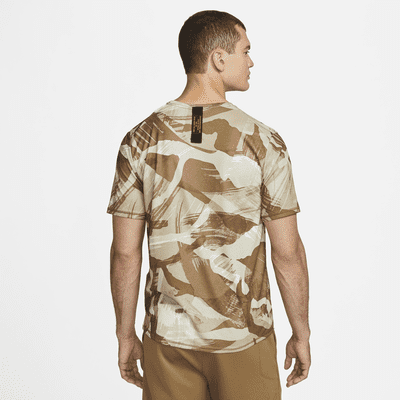 Nike Dri-FIT Miler Men's Short-Sleeve Camo Running Top