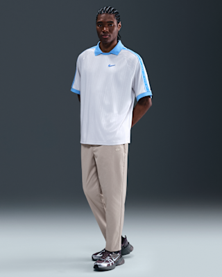 Мужские  Nike Club Woven Tapered Pants