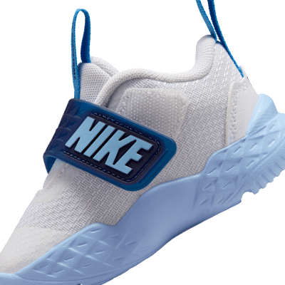 Nike Team Hustle D 12 Tenis para bebé e infantil