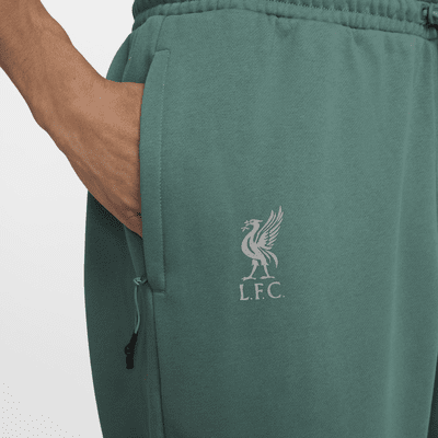 Liverpool F.C. Tech Pack Men's Nike Therma-FIT Football Winterized Pants