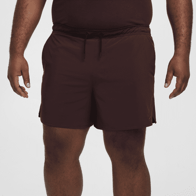 Shorts versátiles sin forro Dri-FIT de 13 cm para hombre Nike Unlimited