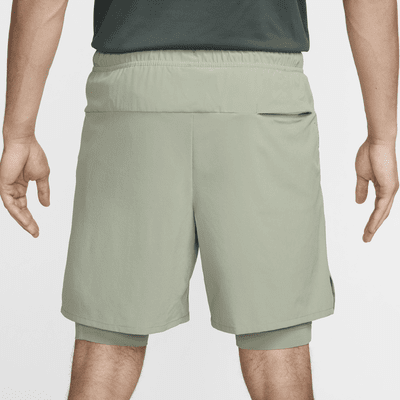 Shorts versátiles Dri-FIT de 18 cm 2 en 1 para hombre Nike Unlimited