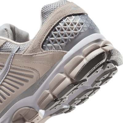 Nike Zoom Vomero 5 Men's Shoes