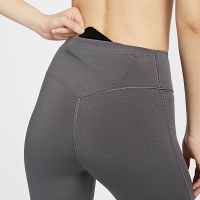 Nike Universa Women's High-Waisted 7/8 Leggings with No Front Seam