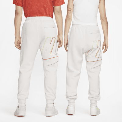 Nike Club Fleece+ Men's Brushed-Back Pants