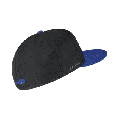 Kentucky Nike College Fitted Baseball Hat