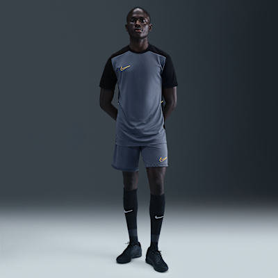 Nike Academy Men's Dri-FIT Short-Sleeve Football Top