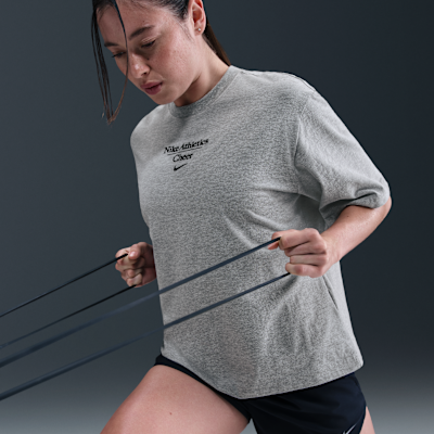 Playera de corte cuadrado para mujer Nike Cheer