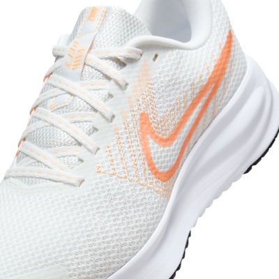 Löparsko för hårt underlag Nike Run Defy för kvinnor