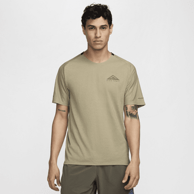 Playera de correr de manga corta Dri-FIT para hombre Nike Trail Solar Chase