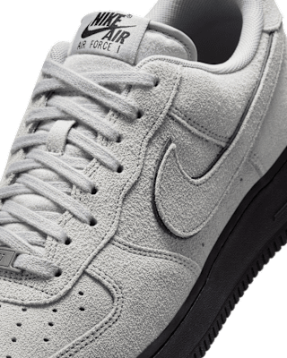 Nike Air Force 1 '07 LV8