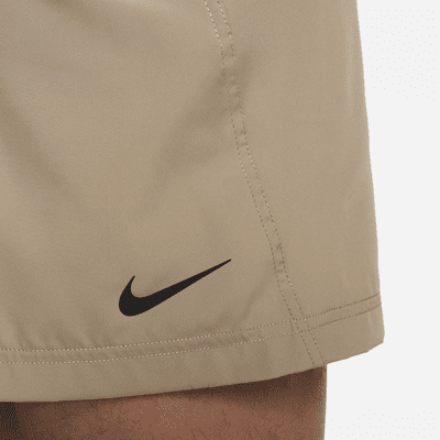 Shorts versátiles Dri-FIT de 13 cm sin forro para hombre Nike Form