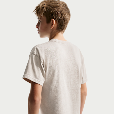 Playera para niños talla grande Nike Sportswear