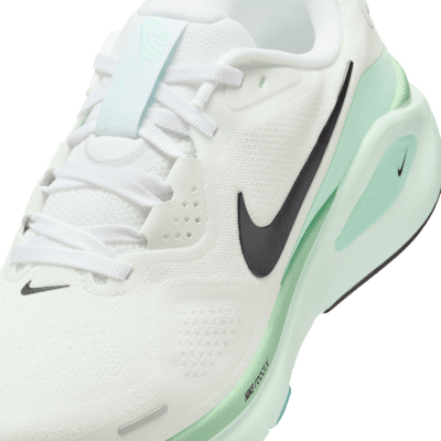 Nike Structure 26 Kadın Yol Koşu Ayakkabısı