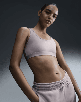 Женские  Nike Swoosh Light Support Non-Padded Sports Bra