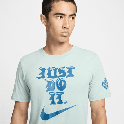 Nike Dri-FIT Men's Graphic Fitness T-Shirt