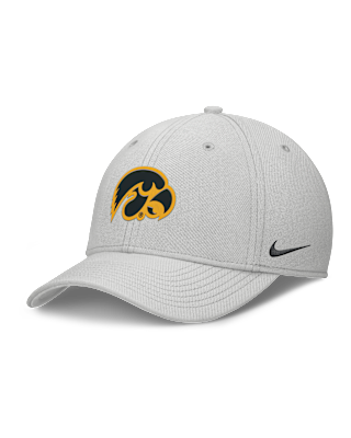 Мужские  Iowa Rise Practice Swoosh Nike Dri-FIT College Hat