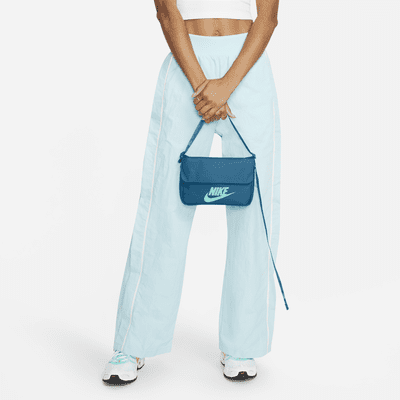 Nike Sportswear Futura 365 Crossbody Bag (3L).