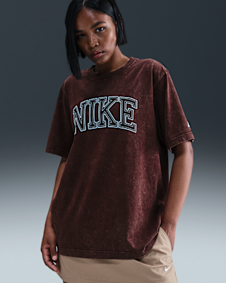 Женская футболка Nike Sportswear Classics Loose