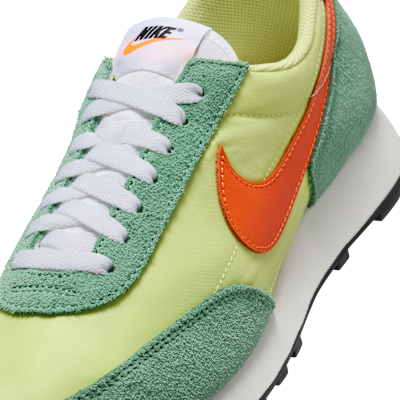 รองเท้าผู้ชาย Nike Daybreak SP