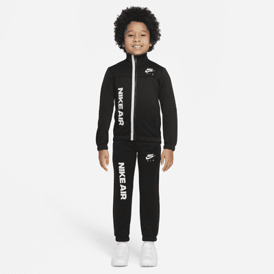 Conjunto de entrenamiento para niños talla pequeña Nike Sportswear. Nike.com