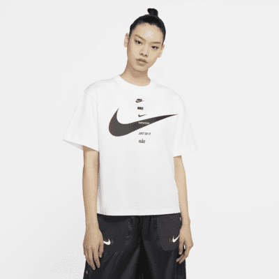 nike female sportswear