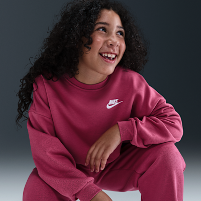 Nike Sportswear Club Fleece Older Kids' Boxy Sweatshirt